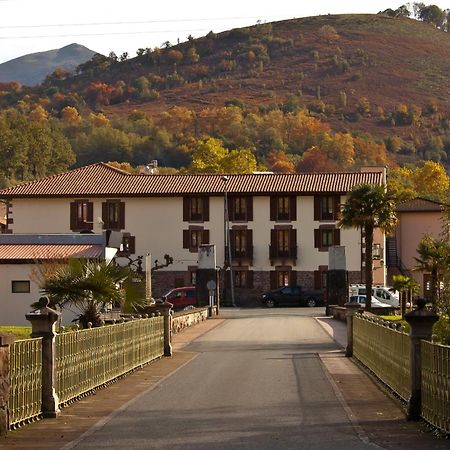 Hotel Urgain Oronoz-Mugaire Kültér fotó