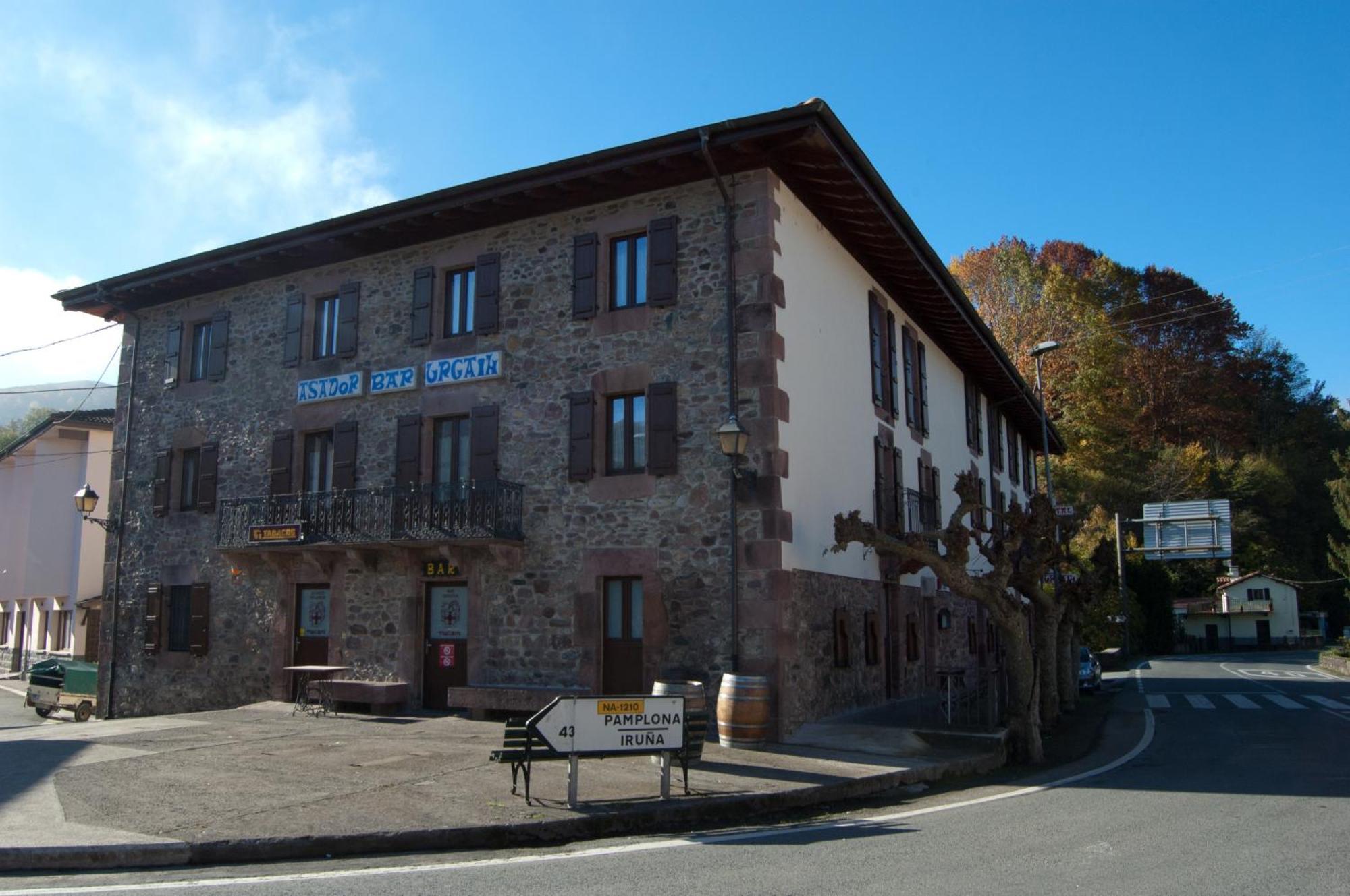 Hotel Urgain Oronoz-Mugaire Kültér fotó